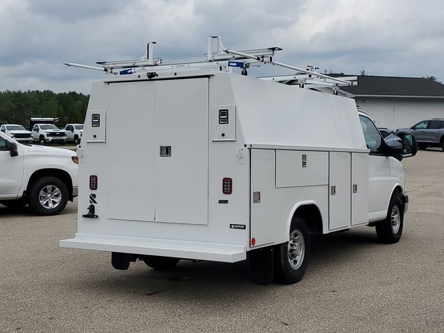 New 2025 Chevrolet Express 3500 - photo 2
