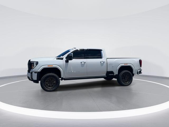 Used 2025 White GMC Denali Ultimate image 7