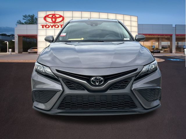 2023 Toyota Camry SE 24