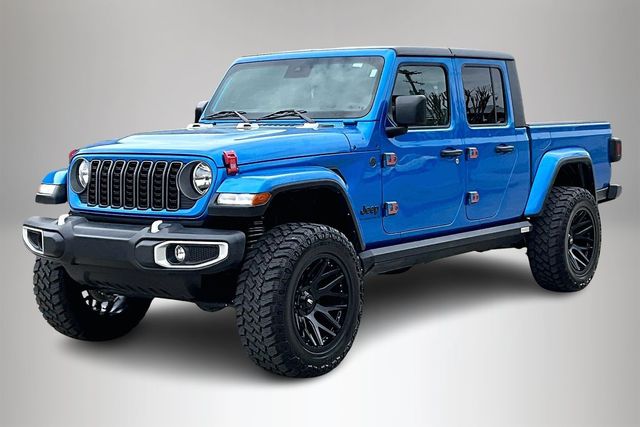 Used 2024 Jeep Gladiator Sport 4D Crew Cab