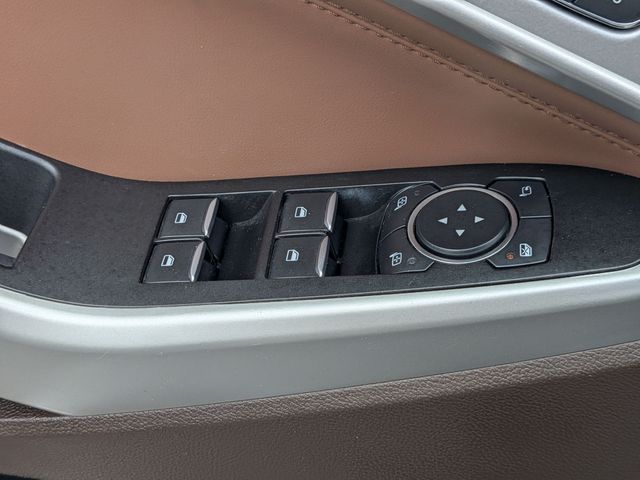 2021 Ford Explorer - Image 16