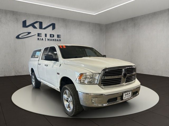 Bright White Clearcoat 2013 RAM 1500 Pickup Truck Four-Wheel Drive 6-Speed Automatic