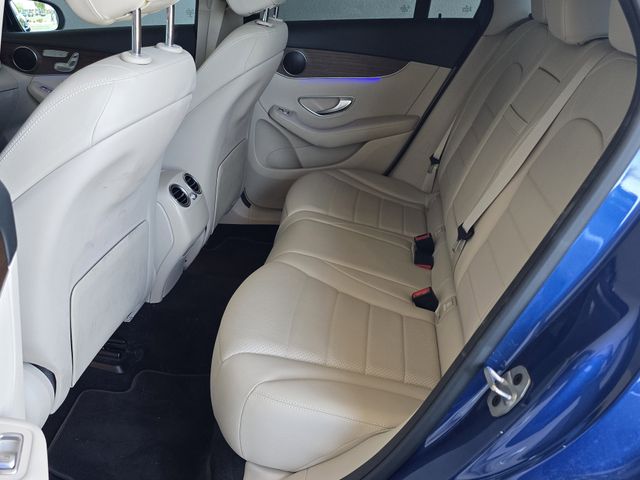 Used 2022 Starling Blue Metallic Mercedes-Benz GLC 300 image 18