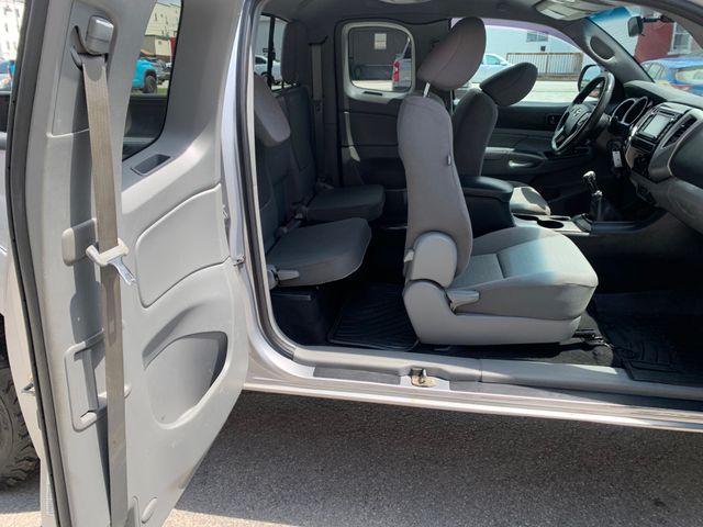 Used 2014 Toyota Tacoma Truck