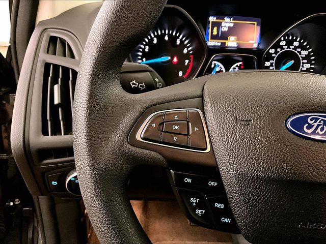 2015 Ford Focus SE Gray at Phil Fitts Ford