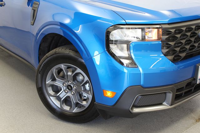 New 2026 Blue Ford XLT image 2