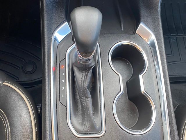 used 2023 Chevrolet Traverse car, priced at $28,204