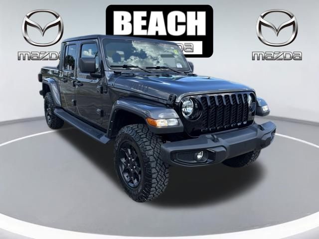 Gray (Granite Crystal Metallic Clearcoat) 2023 Jeep Gladiator Pickup Truck Four-Wheel Drive 8-Speed Automatic