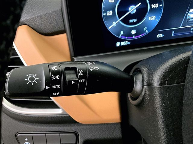 2024 Kia Seltos SX White at Subaru and VW of Moon Township