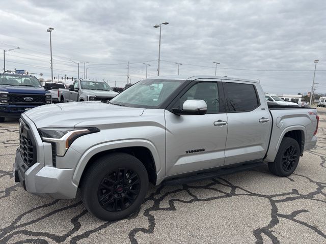Celestial Silver Metallic 2022 Toyota Tundra SR5 CrewMax Cab 4WD Pickup Truck Four-Wheel Drive Automatic