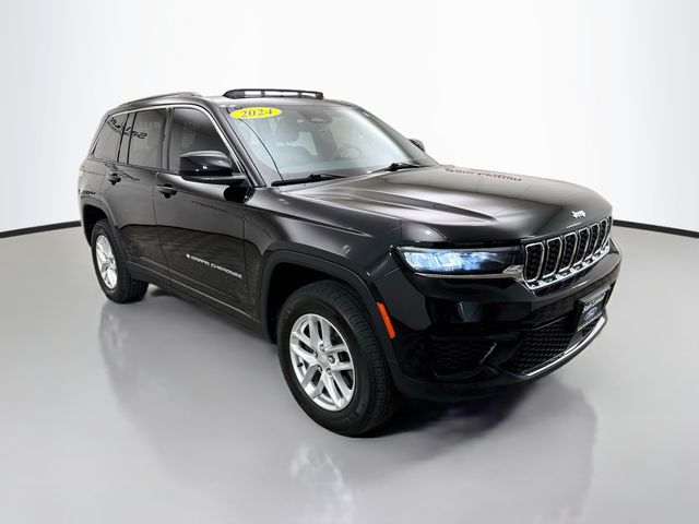 Diamond Black Crystal Pearlcoat 2024 Jeep Grand Cherokee SUV / Crossover Four-Wheel Drive 8-Speed Automatic