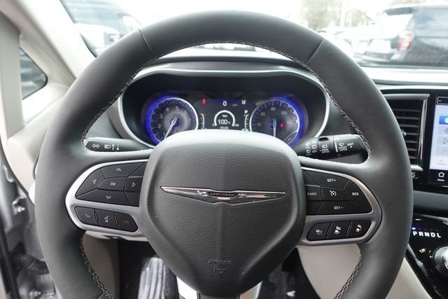 used 2024 Chrysler Pacifica car, priced at $25,889