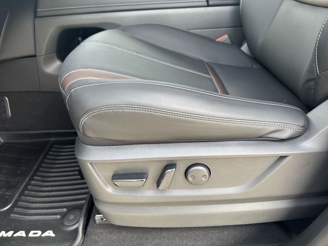 Used 2025 Gray Nissan SL image 31
