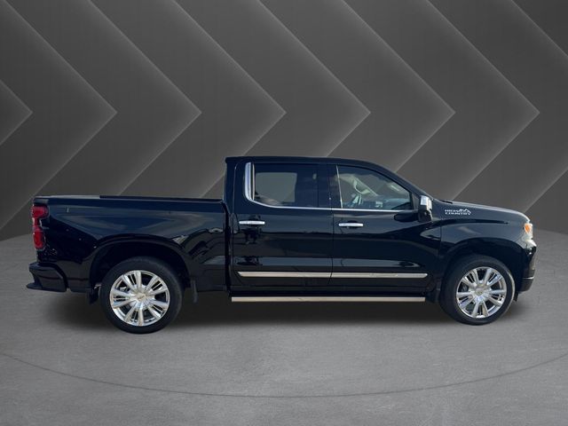 2025 Chevrolet Silverado 1500 High Country - 3