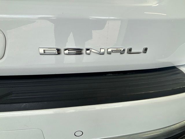 Used 2022 GMC Yukon XL SUV