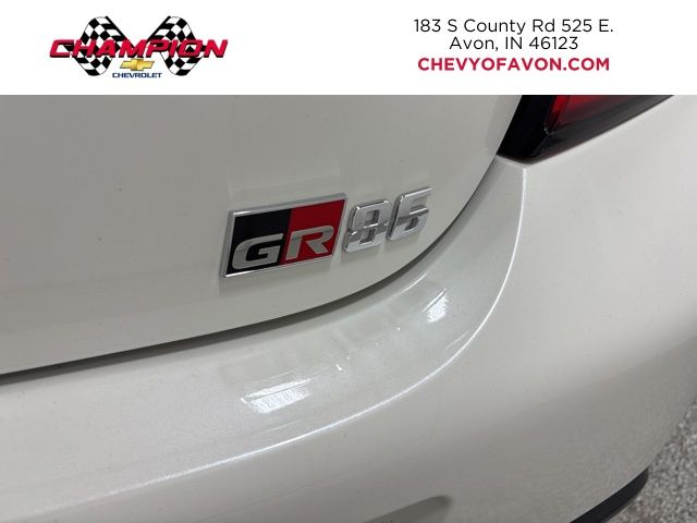 2024 Toyota GR86 photo