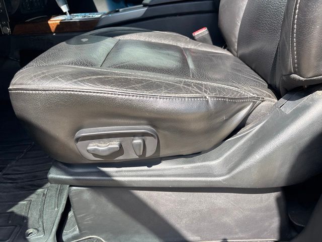 Used 2011 Black Nissan SL image 16