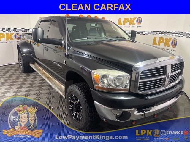  2006 Dodge RAM 3500 SLT Mega Cab DRW 4WD   