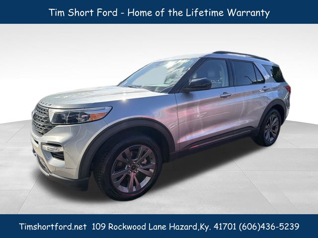 Silver Metallic 2022 Ford Explorer XLT AWD SUV / Crossover All-Wheel Drive Automatic