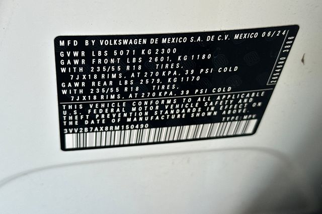 Used 2024 White Volkswagen 2.0T SE image 33