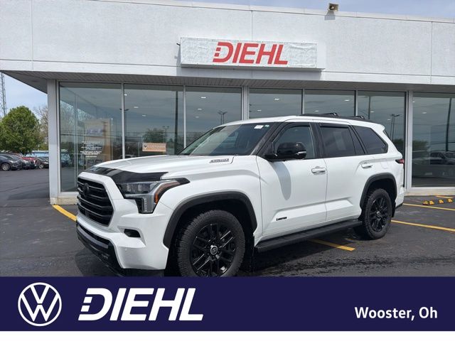 2024 Toyota Sequoia Limited 4WD i-FORCE MAX Hybrid's photo