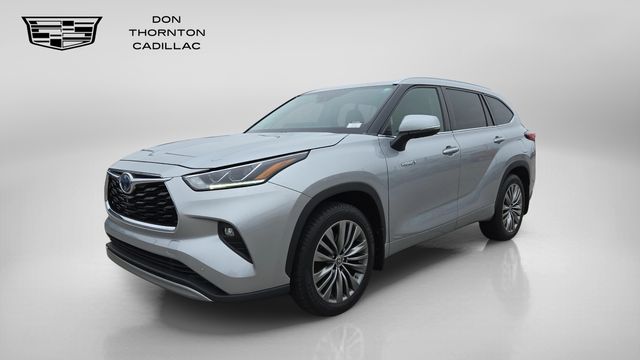 Celestial Silver Metallic 2020 Toyota Highlander Hybrid Platinum AWD SUV / Crossover All-Wheel Drive Continuously Variable Transmission