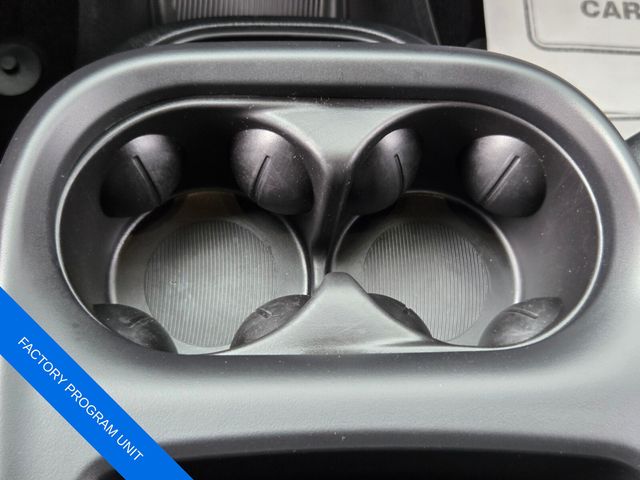 Used 2025 Chrysler Pacifica Van