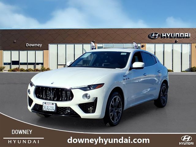 White 2023 Maserati Levante Modena AWD SUV / Crossover All-Wheel Drive 8-Speed Automatic