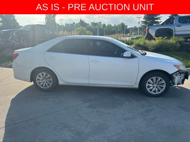 2012 Toyota Camry LE Sedan Front-Wheel Drive 6-Speed Automatic