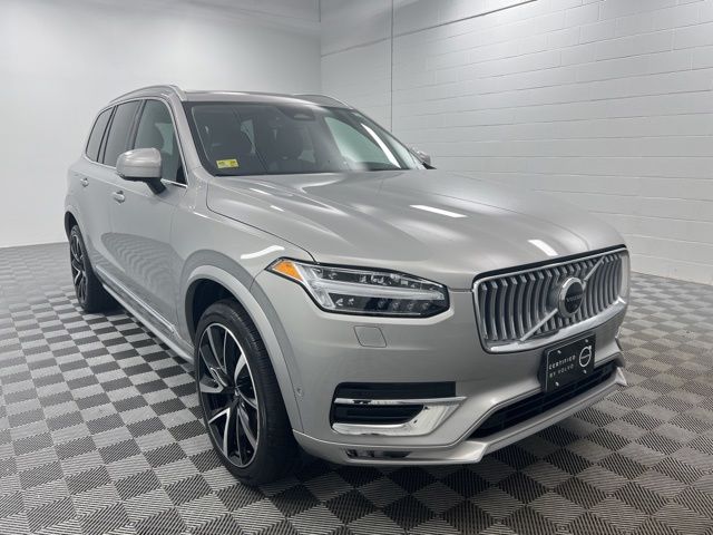 Silver Dawn Metallic 2023 Volvo XC90 B6 Plus Bright Theme 6-Passenger AWD SUV / Crossover All-Wheel Drive Automatic