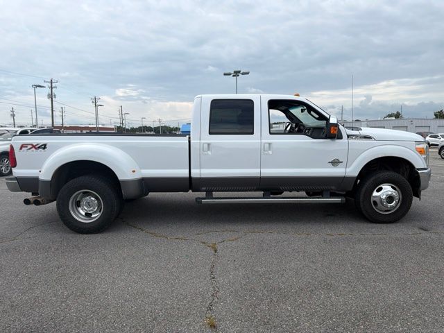 Used 2012 White Ford Lariat image 4