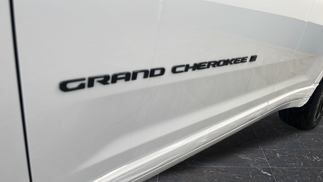 New 2026 Bright White Clearcoat Jeep Limited Reserve image 41