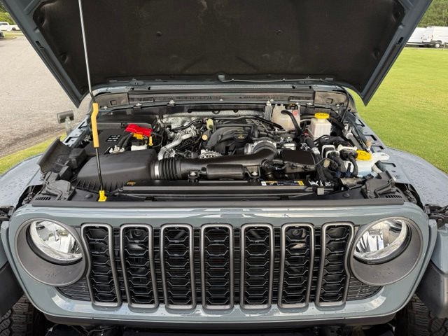 Used 2025 Jeep Gladiator Truck