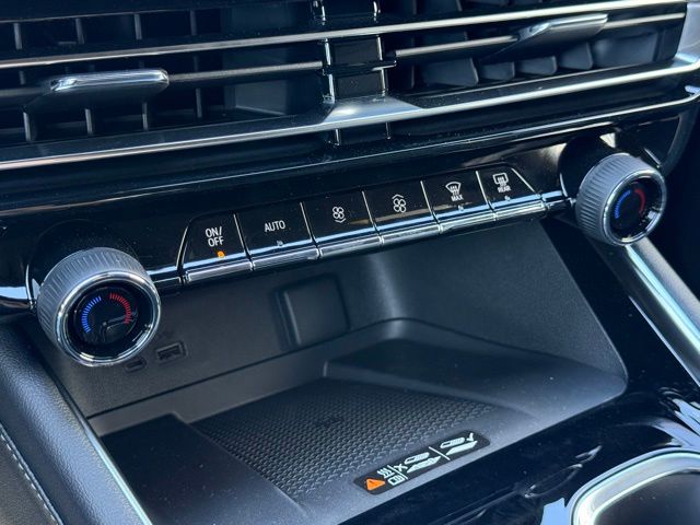new 2026 Chevrolet Traverse car, priced at $45,020
