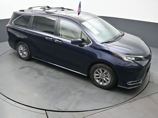 2022 Toyota Sienna XLE 52