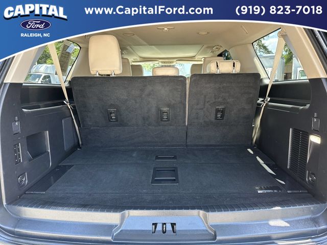 Used 2023 White Ford Platinum image 16