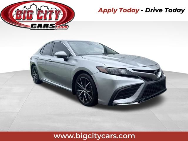 Celestial Silver Metallic 2023 Toyota Camry Sedan Front-Wheel Drive 8-Speed Automatic