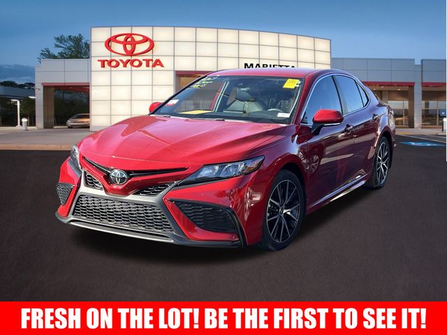 2023 Toyota Camry SE 3