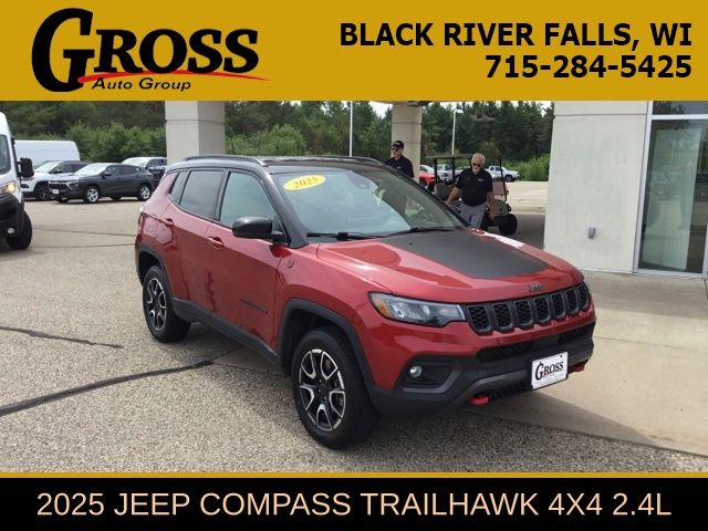 Red Hot Pearlcoat 2025 Jeep Compass SUV / Crossover Four-Wheel Drive 8-Speed Automatic