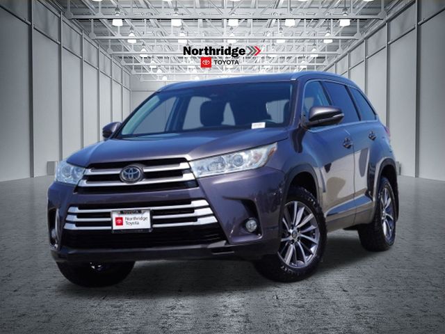 Predawn Gray Mica 2019 Toyota Highlander SUV / Crossover Front-Wheel Drive 8-Speed Automatic