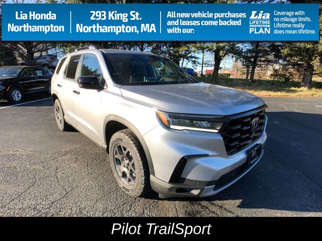 2025 Honda Pilot TrailSport 1