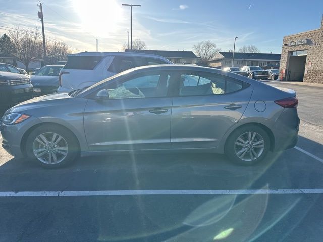 Used 2018 Gray Hyundai Value Edition image 8