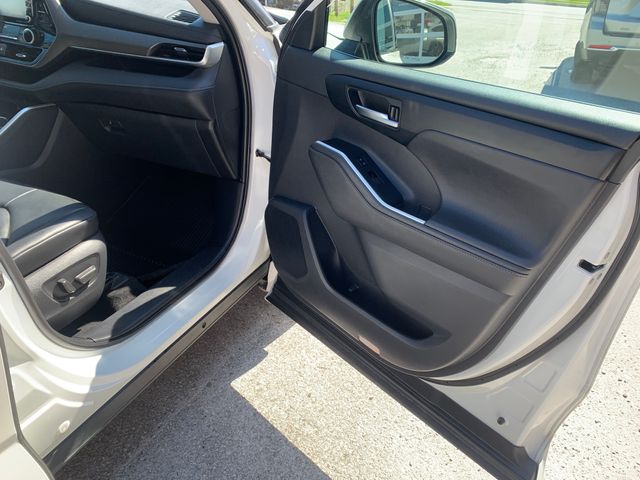 Used 2020 Toyota Highlander SUV