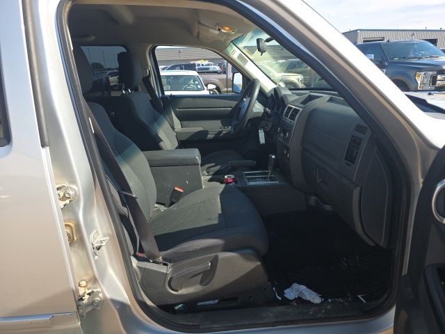 2011 Bright Silver Metallic Dodge Nitro Heat 4X4 SUV