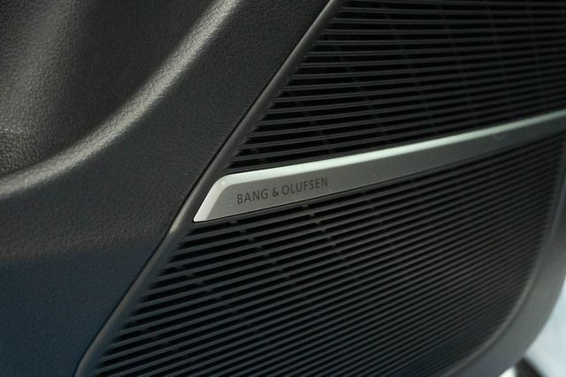 Used 2025 Audi Q8 SUV