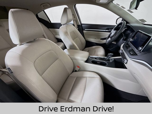 Used 2022 Nissan Altima Sedan