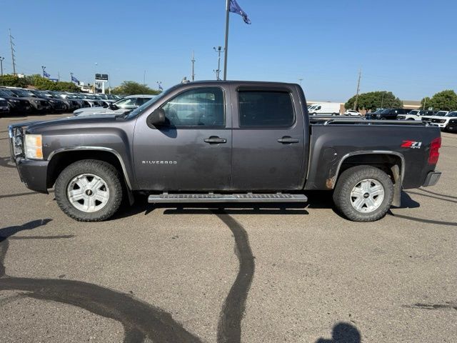 2011 Taupe Gray Metallic Chevrolet Silverado 1500 LT 4X4 Truck