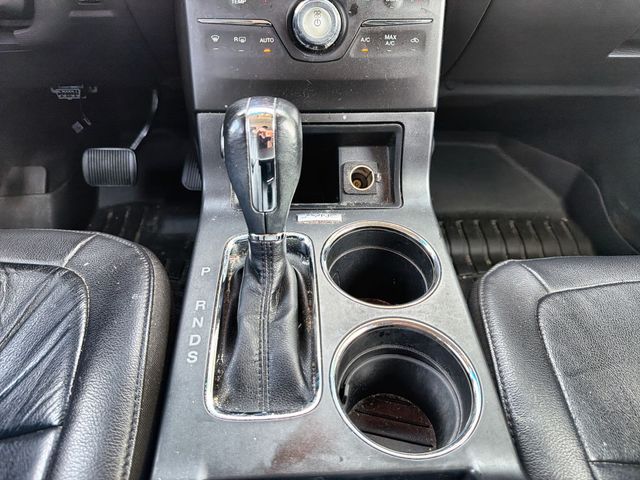 Used 2016 Black Ford SEL image 19