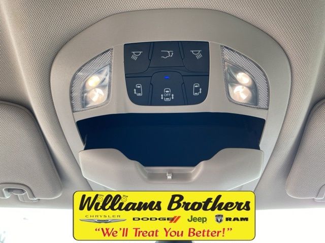 2024 Chrysler Pacifica Touring L - Silver Mist Clearcoat exterior view 18
