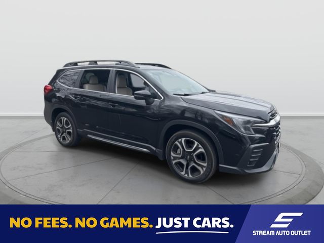 2023 Subaru Ascent Limited 7 Passenger's photo